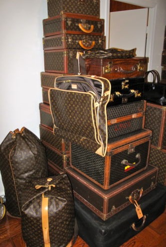 Vntg: Goyard x Louis luggage collection on . Starting bid